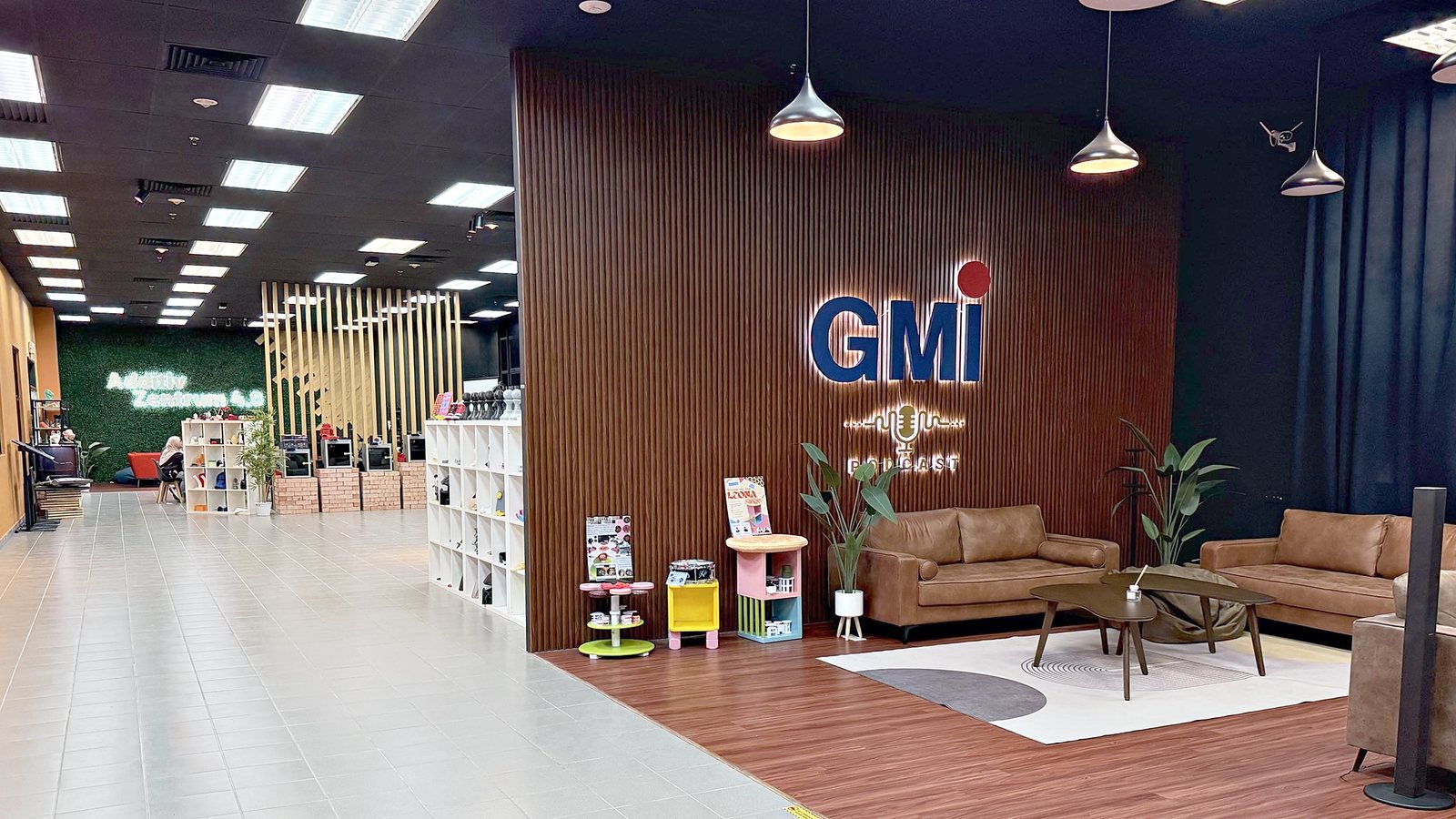 GMI 校內大廳